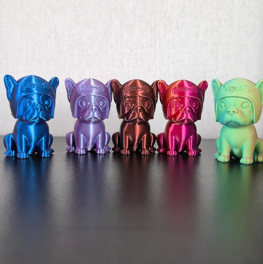Les figurines Poupette, cinq coloris imprimés en 3D